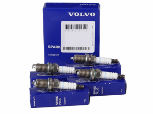 Комплект свечей зажигания 4шт. Volvo на S40 (-04) Turbo